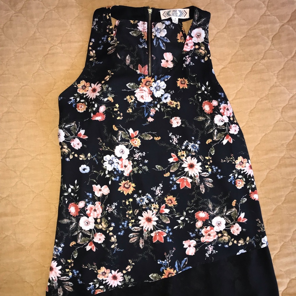Floral blouse size small